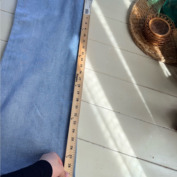 NYDJ Classic Light Blue Jeans - Picture 5 of 5